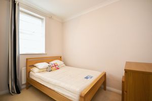 Bedroom- click for photo gallery